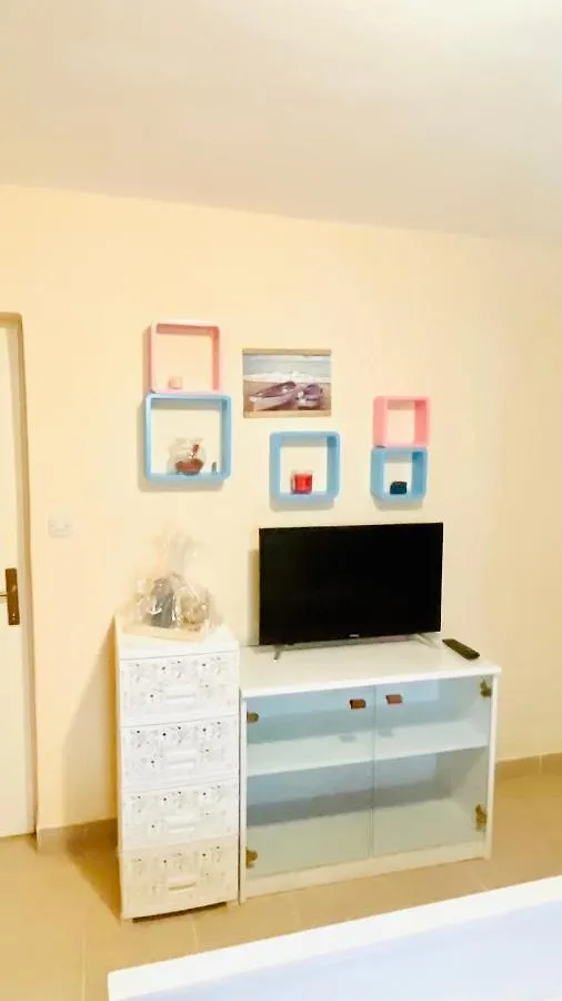 Colorful And Happy Apartment Sukosan - With Parking
